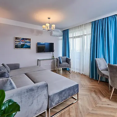 Florance Luxury In Saint Vlas *