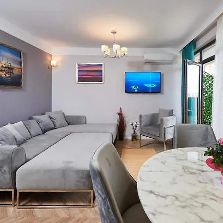 Florance Luxury In Saint Vlas Апартамент