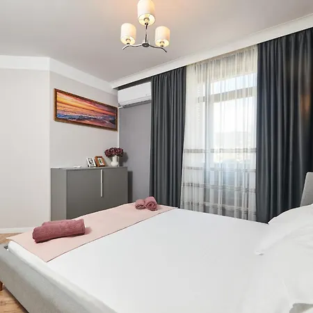Florance Luxury In Saint Święty Włas